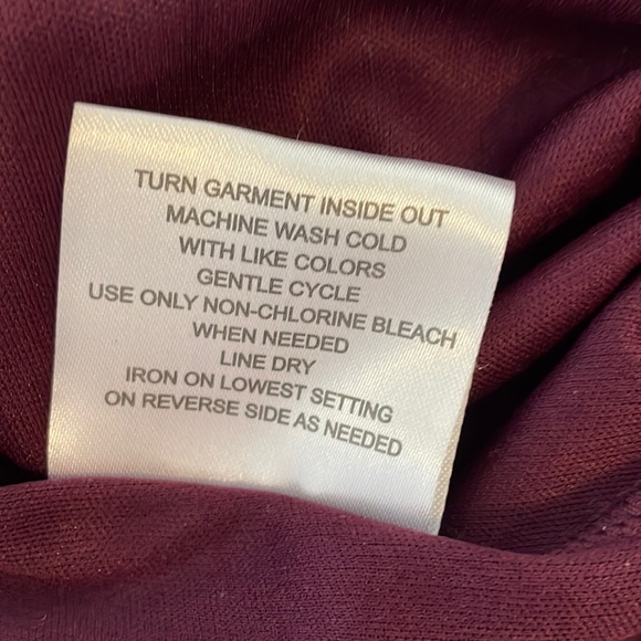 Fifth & Park Aline Dress, Burgundy dress with beautiful white design Siz… - Picture 4 of 12